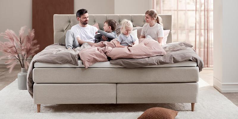 familieseng 210x210 med plads til hele familien